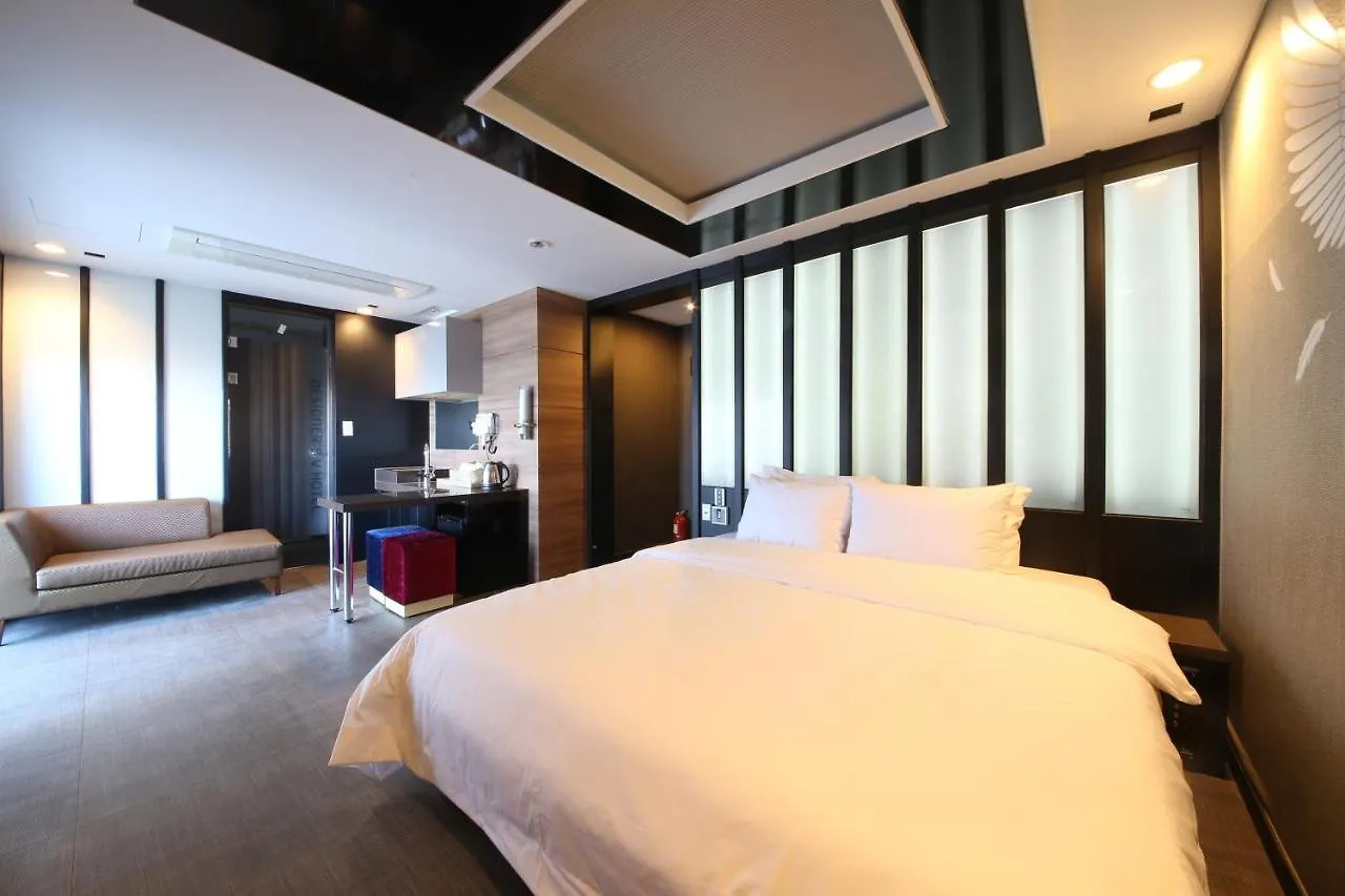 Moonbay Hotel Busan 0*,  South Korea